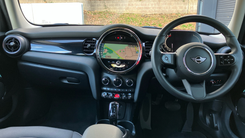 MINI Hatchback 1.5 Cooper Classic Premium 5dr Auto Petrol Hatchback